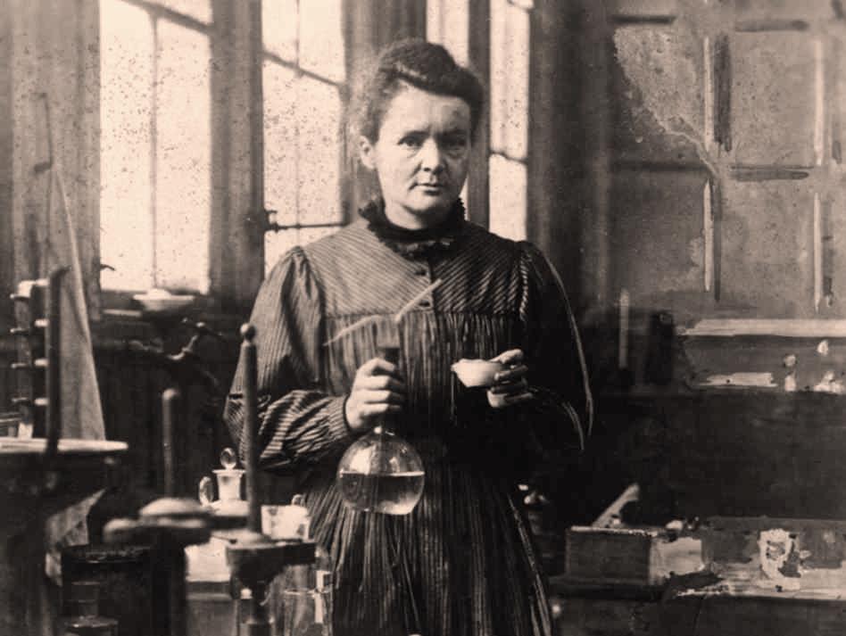 paragraph on marie curie